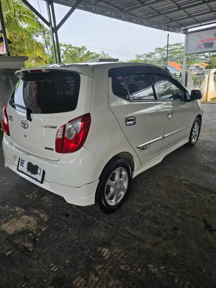 Agya A/T metik 1,0 Trd S thn 2016