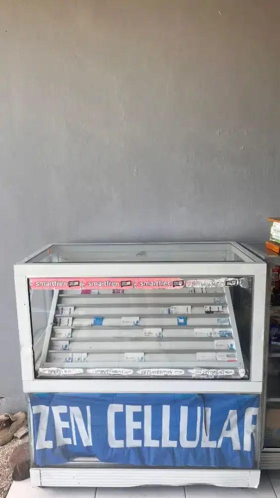 Etalase konter pulsa/Hp