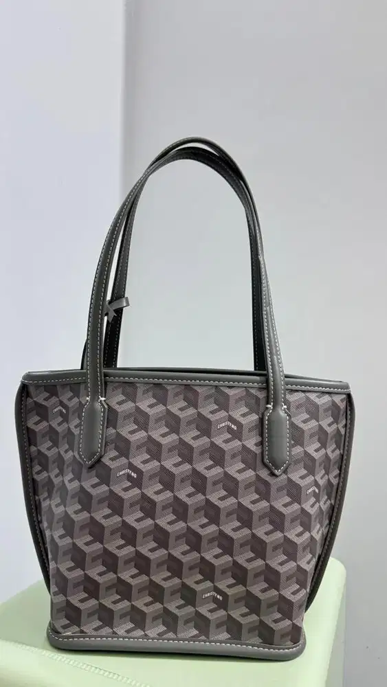 Christy Ng -SUPER MINT CONDITION