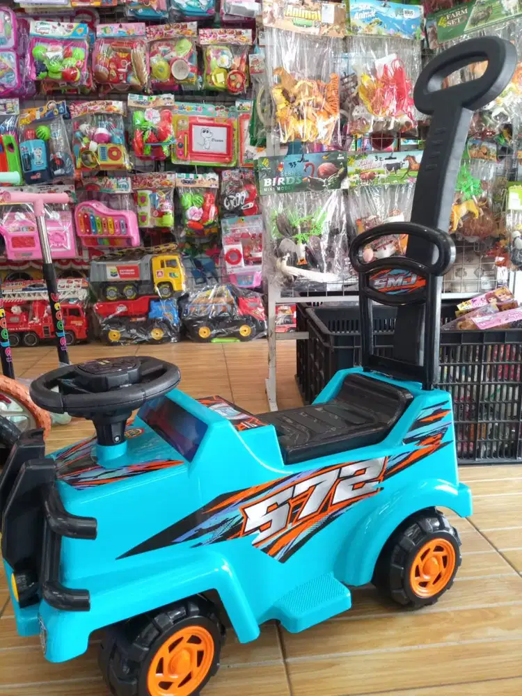 mainan anakk mobill naik musik