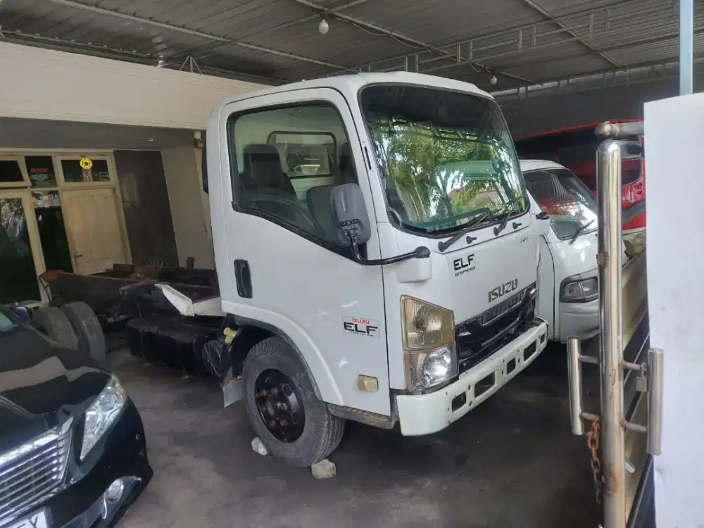Isuzu Elf NMR81 tahun 2022