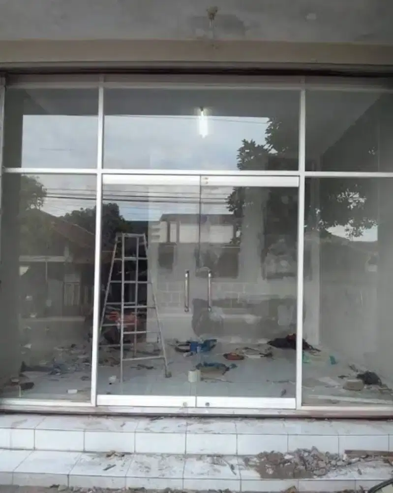 Kusen aluminium pintu jendela kaca