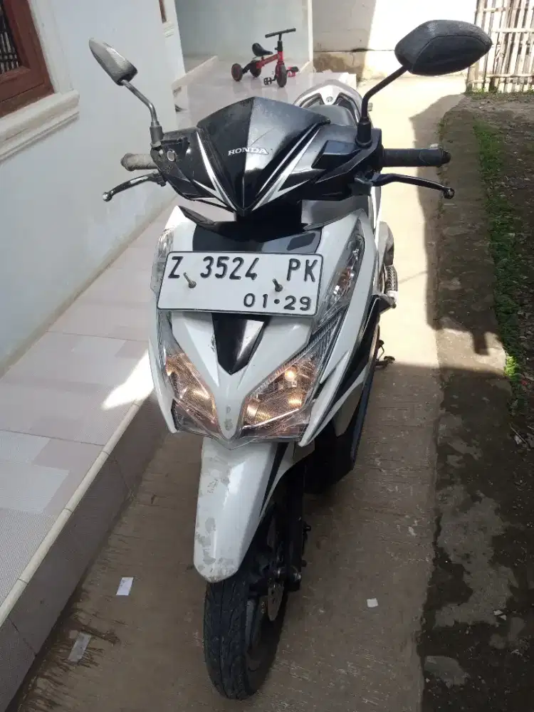 Vario 125 2014 kumplit