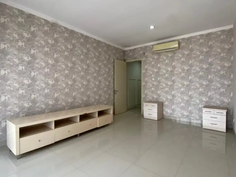 Rumah Kebayoran Essence Bintaro Sektor 7 Garasi 2 Mobil GB-17926