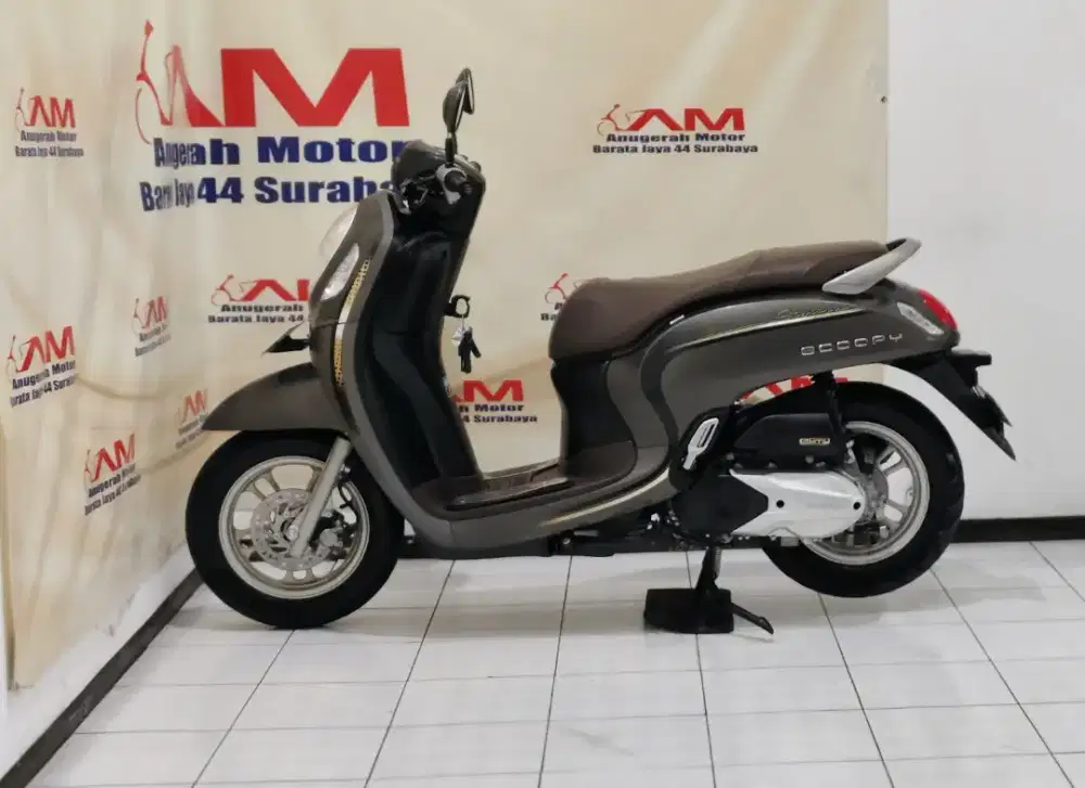 Km 8 ribu Honda Scoopy Stylish tahun 2023 coklat doff