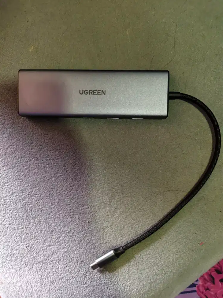 UGREEN USB-C Hub 9-in-1 Multifungsi - HDMI VGA LAN USB 3.0 Mulus