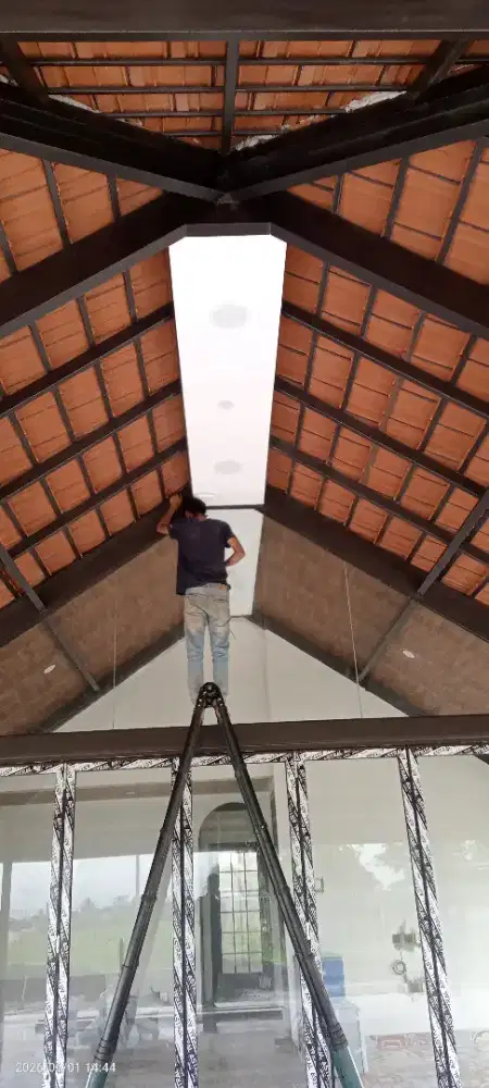 Tukang listrik panggilan