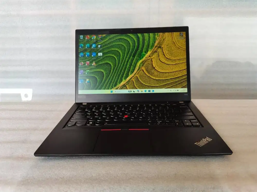 Lenovo Thinkpad T495 Ryzen 5Pro 3700U Ram 8GB SSD 256GB Touchscreen
