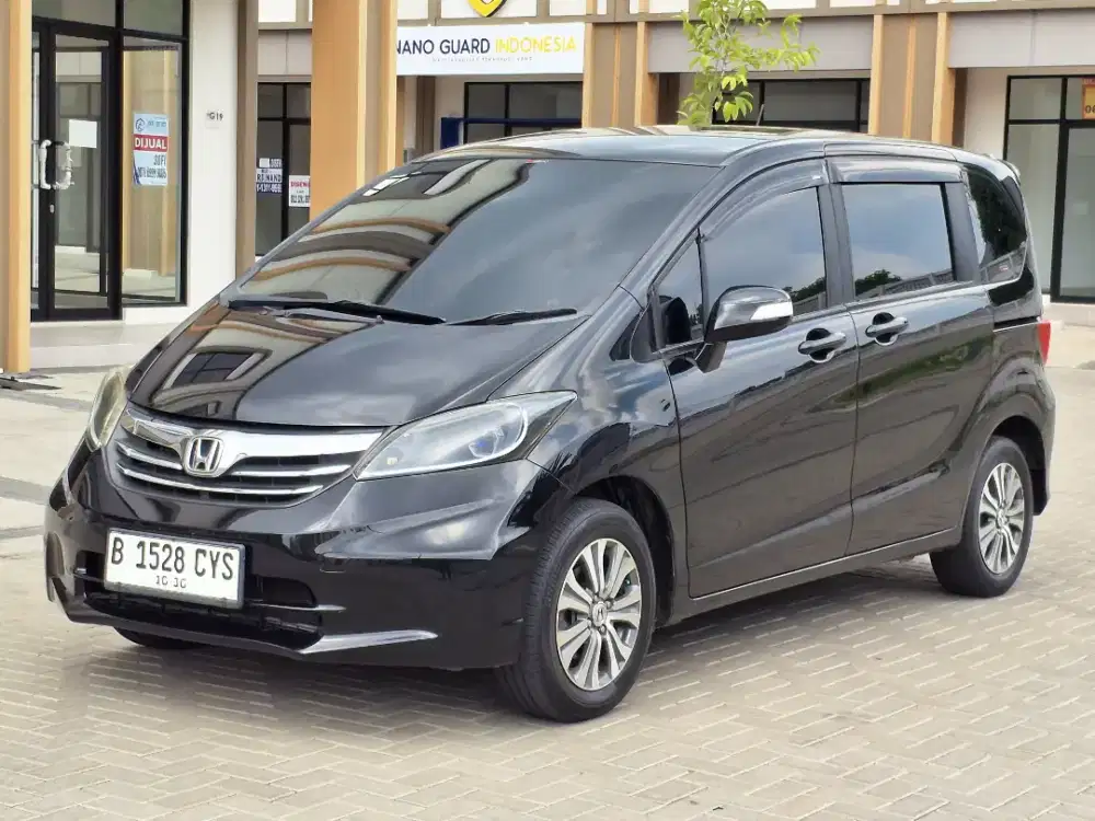 Honda Freed SD At tahun 2014