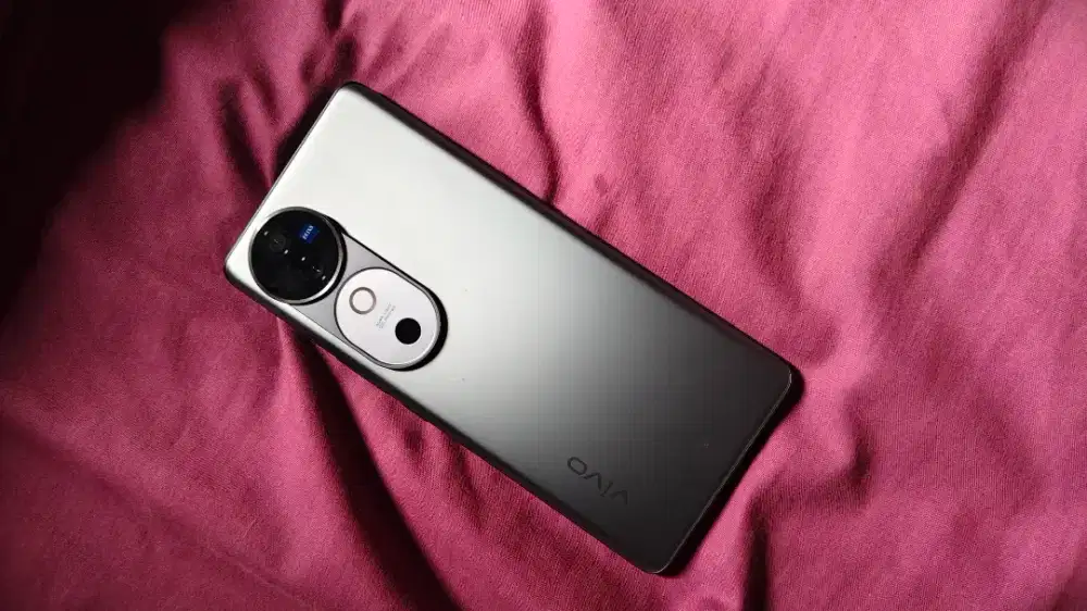 Vivo v40 5g 8/256