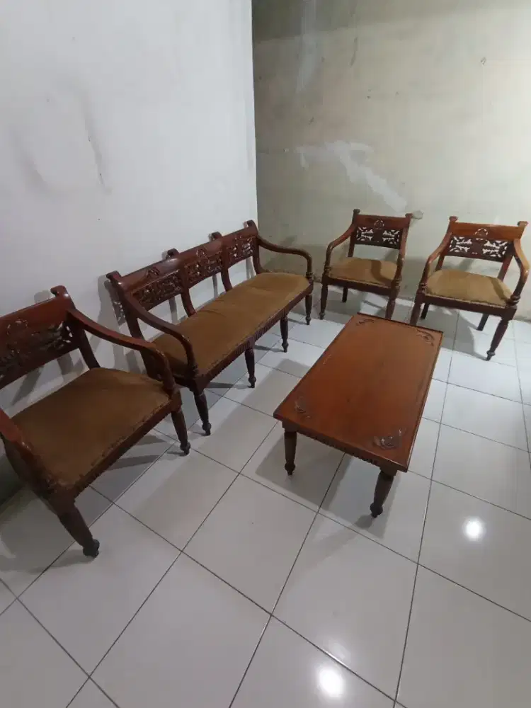 Kursi tamu bahan jati Jepara
