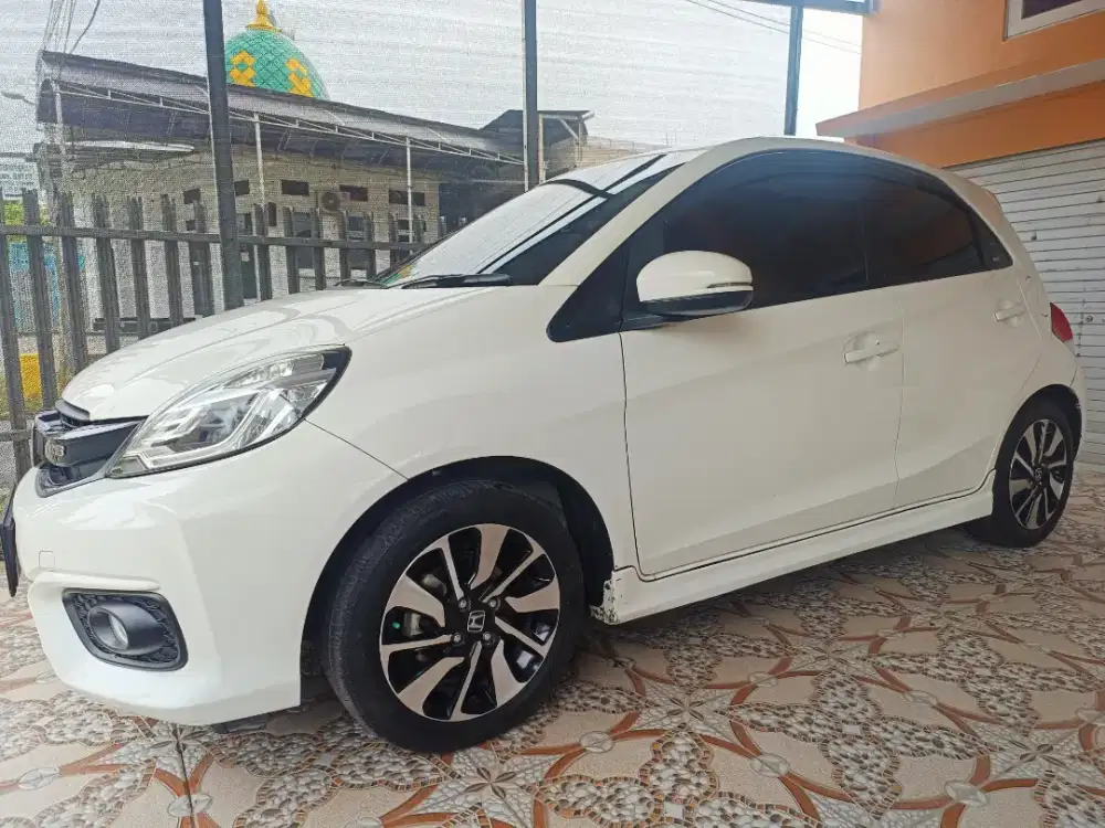 DIJUAL: HONDA BRIO RS 2017 – PUTIH (KONDISI ISTIMEWA)