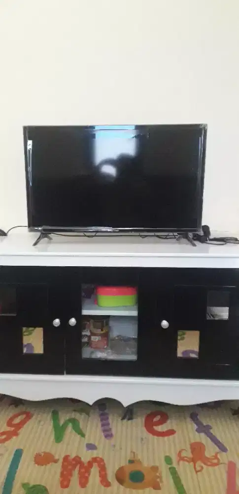 Tv polytron smart tv 32 inchi