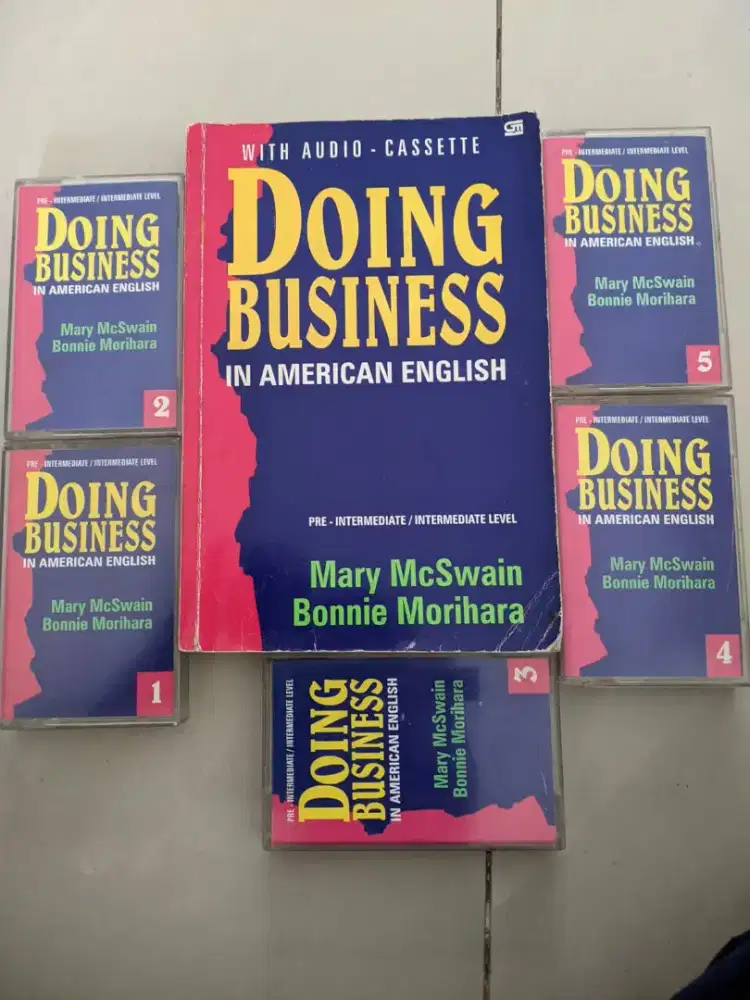 Buku dan kaset 1set  english american english