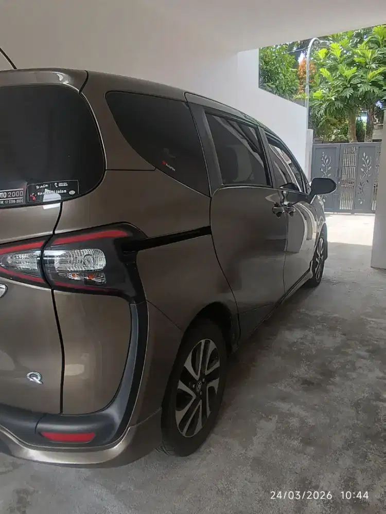 Toyota Sienta Q At 2016 dibaca dulu