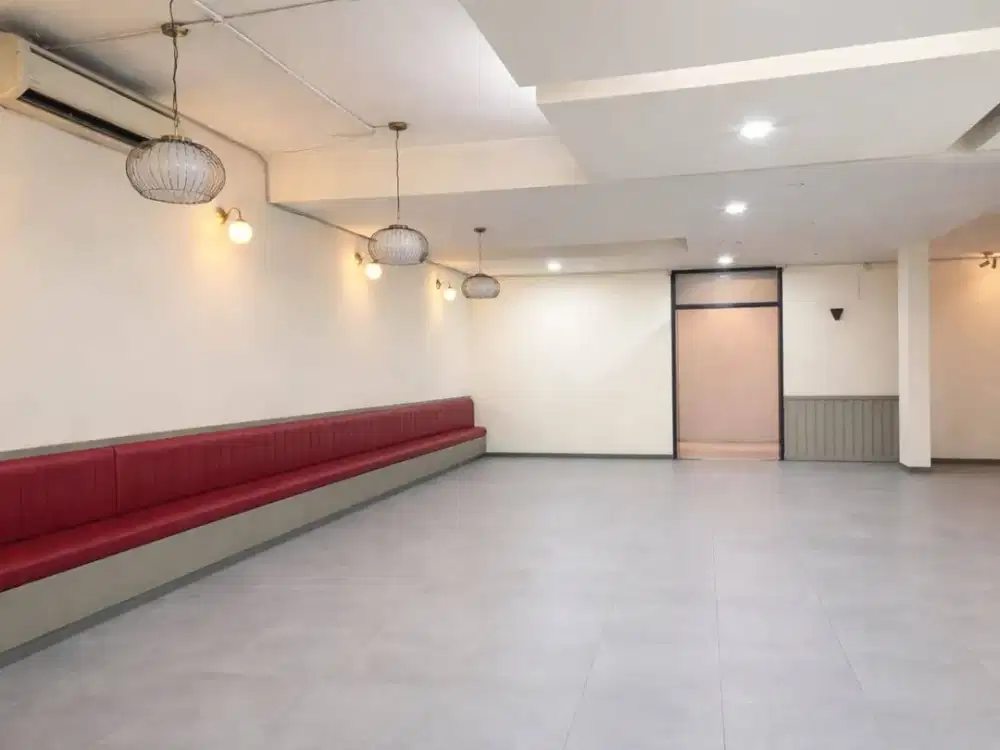 Disewa ruko 2 lantai lokasi strategis usaha di Sunter agung, Jakarta Utara