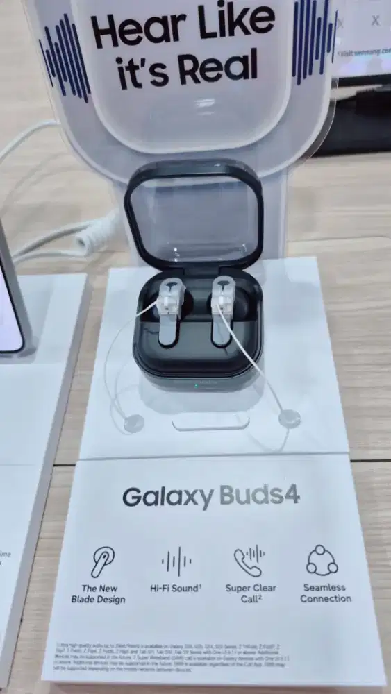 GALAXY.  BUDS 4