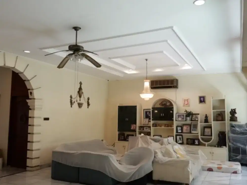 Dijual rumah Menteng lokasi paling prime 6BR uk 657m2 di Jakarta Pusat