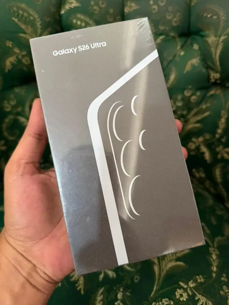 Samsung S26 Ultra Silver Shadow 512 GB SEIN BNIB/New ( TT/BT )