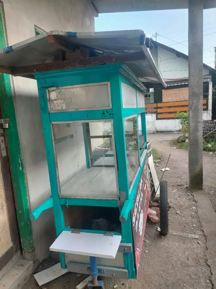 Gerobak Bekas Jualan