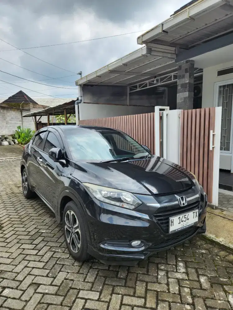 Honda HRV Prestige 1.8L 2017 mulus