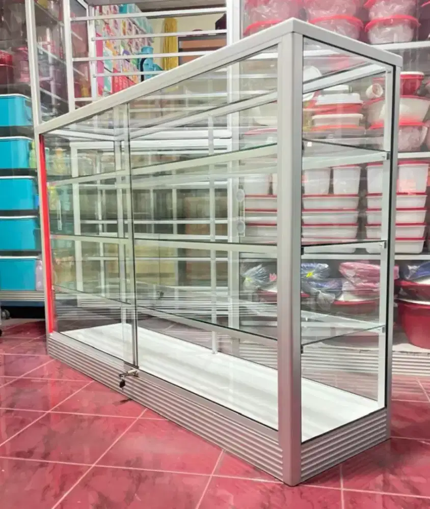 Etalase Kaca Dan Aluminium 1,5Mx1M