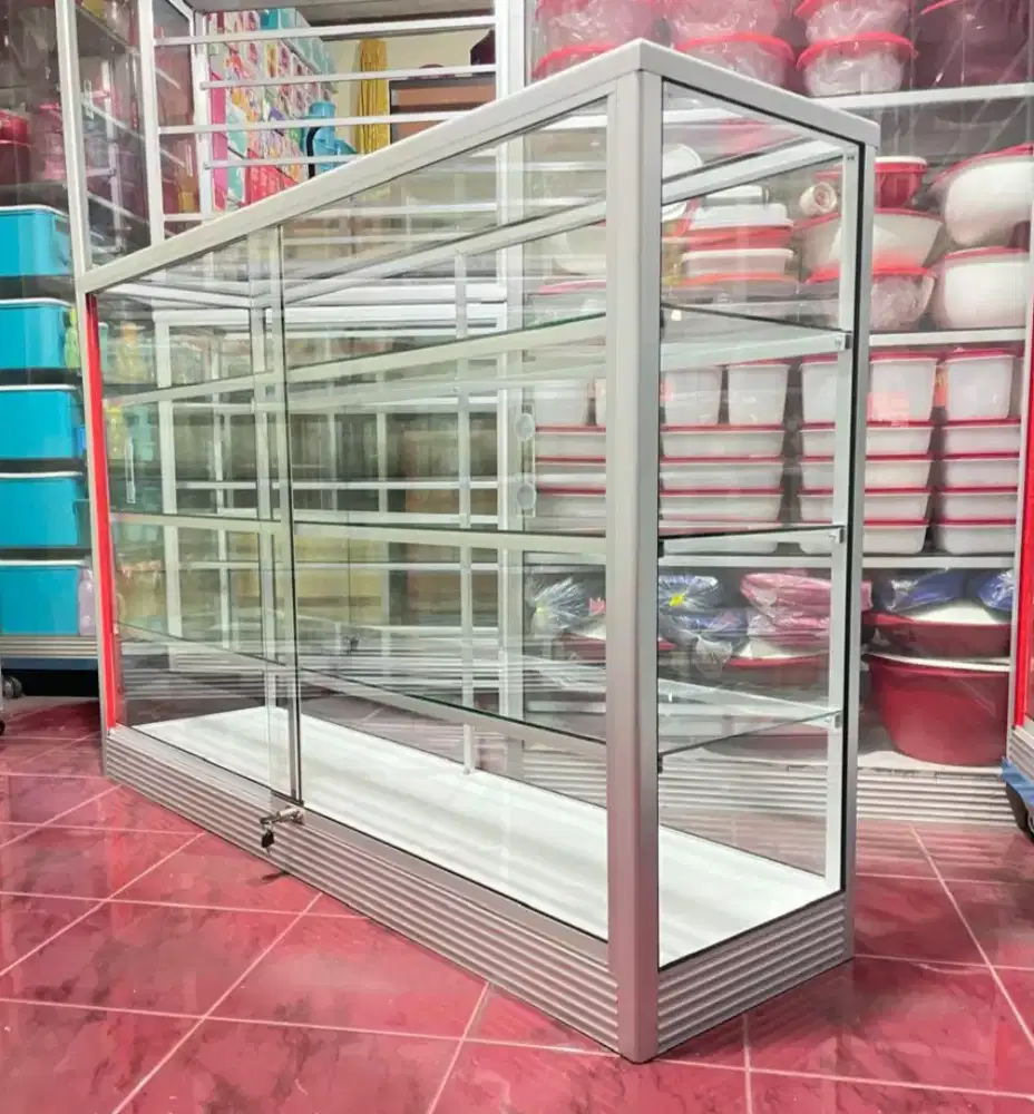 Di jual Etalase Panjang 1,5Mx1M Barang Baru & Ready