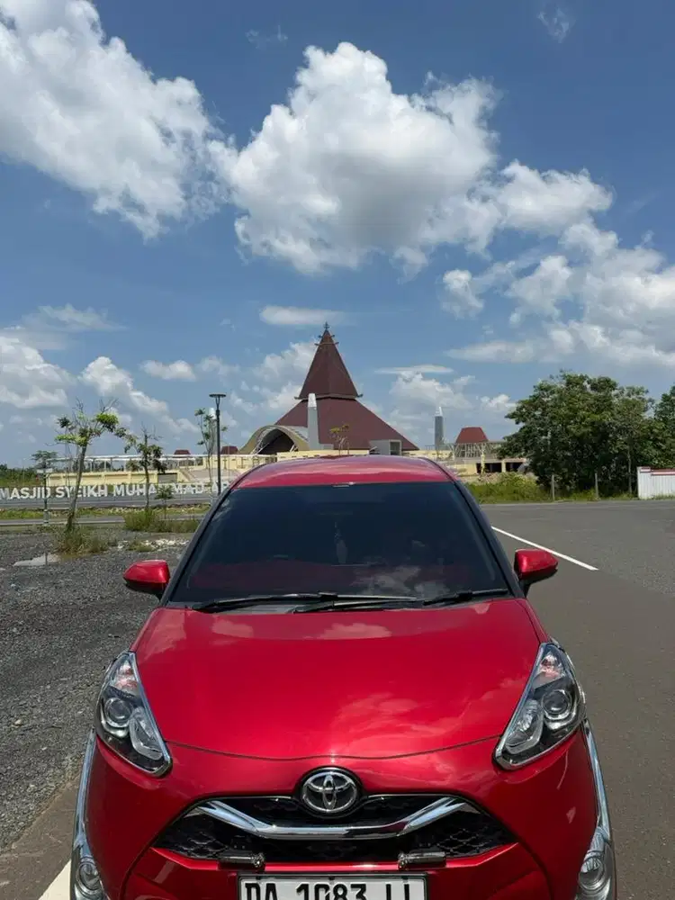 Sienta V Matic tahun 2020