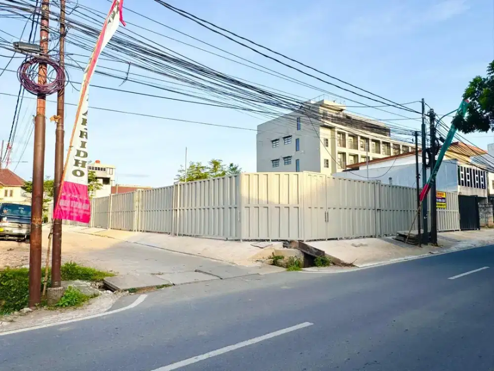 Meruya Tanah Luas Di Pinggir Jalan Raya