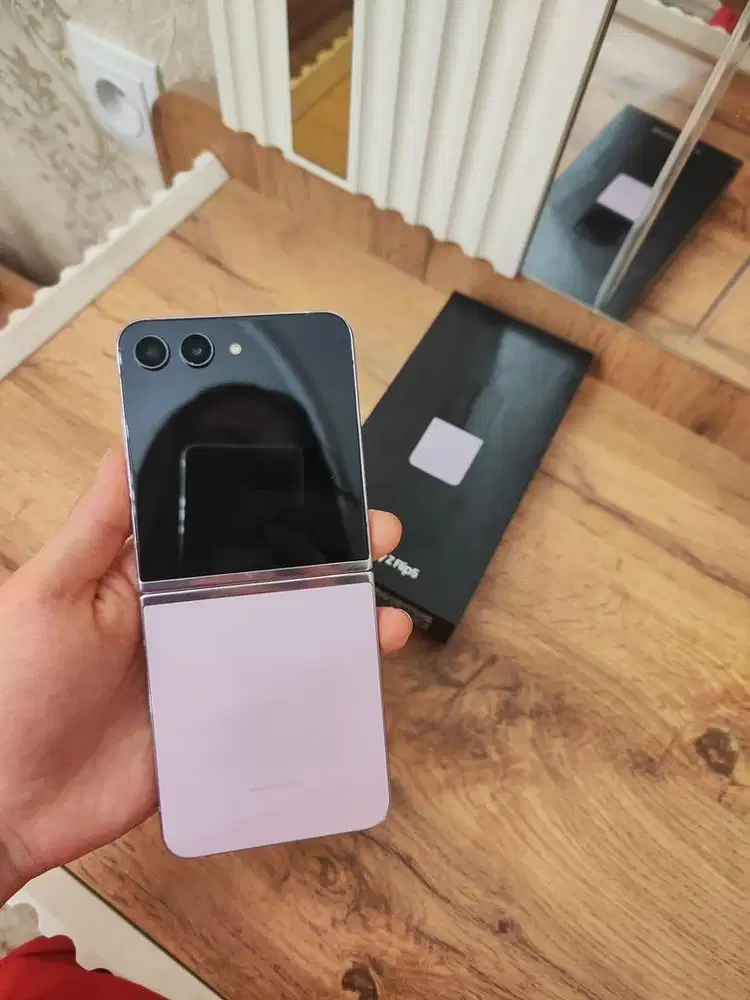 Samsung Galaxy Z Flip 5