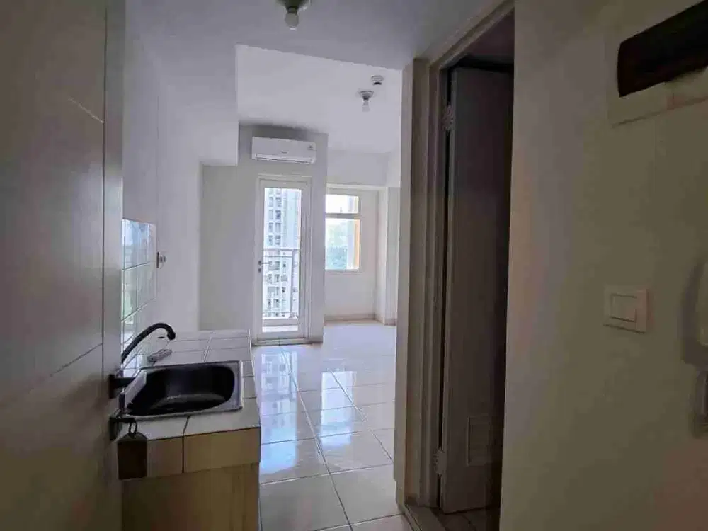 disewakan studio dg ac di apartemen the Springlake Summarecon Bekasi