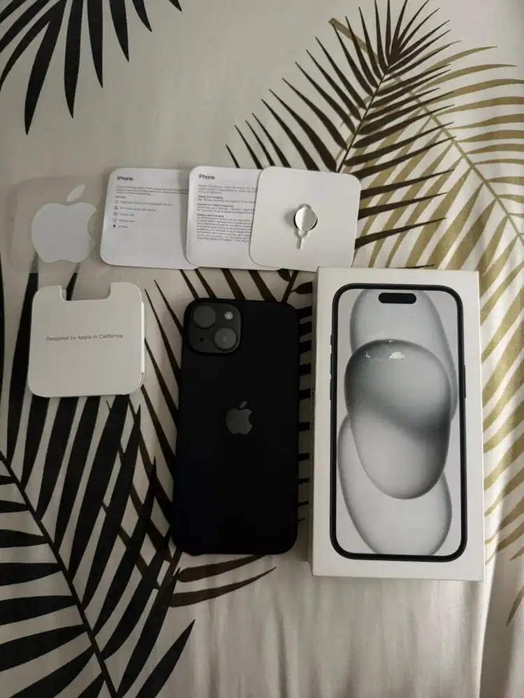 iPhone 15 128 GB Black Like New BH 89