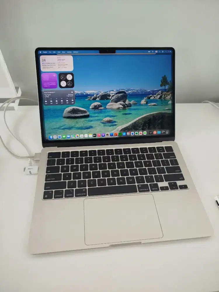 MACBOOK AIR (13IN) 16/256GB