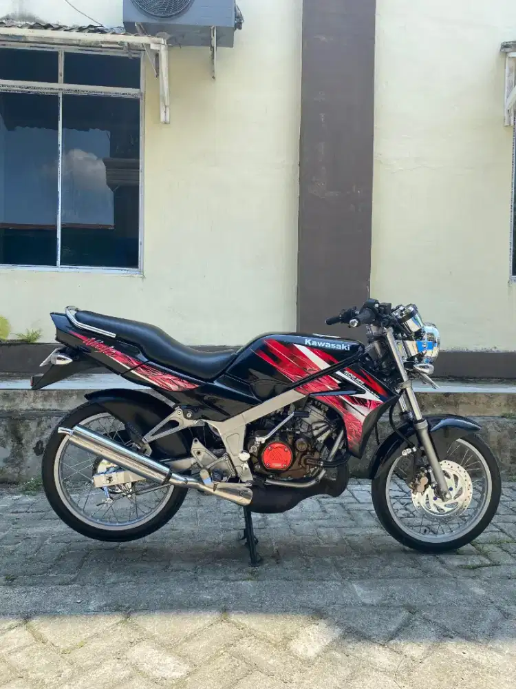 Kawasaki ninja m 2010