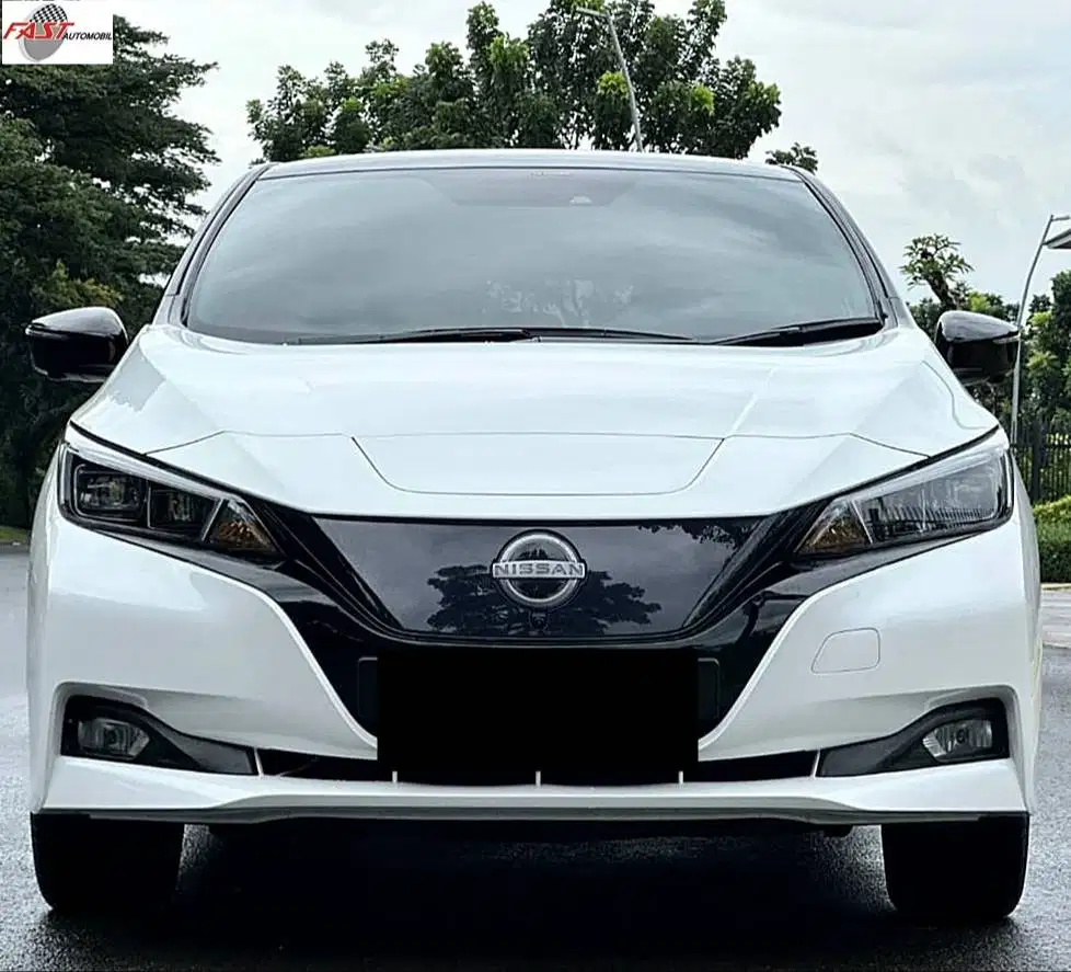 NISSAN LEAF EV TWO TONE AT 2023 KM.50RB RECORD & PAJAK PANJANG