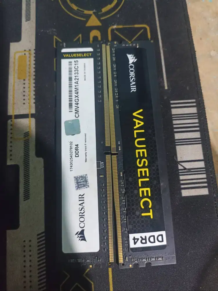 RAM DDR4 CORSAIR VALUESELECT 4X2 (8GB)