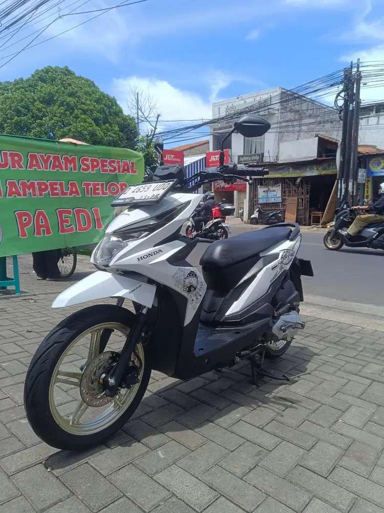 Honda beat street 2018 mulus