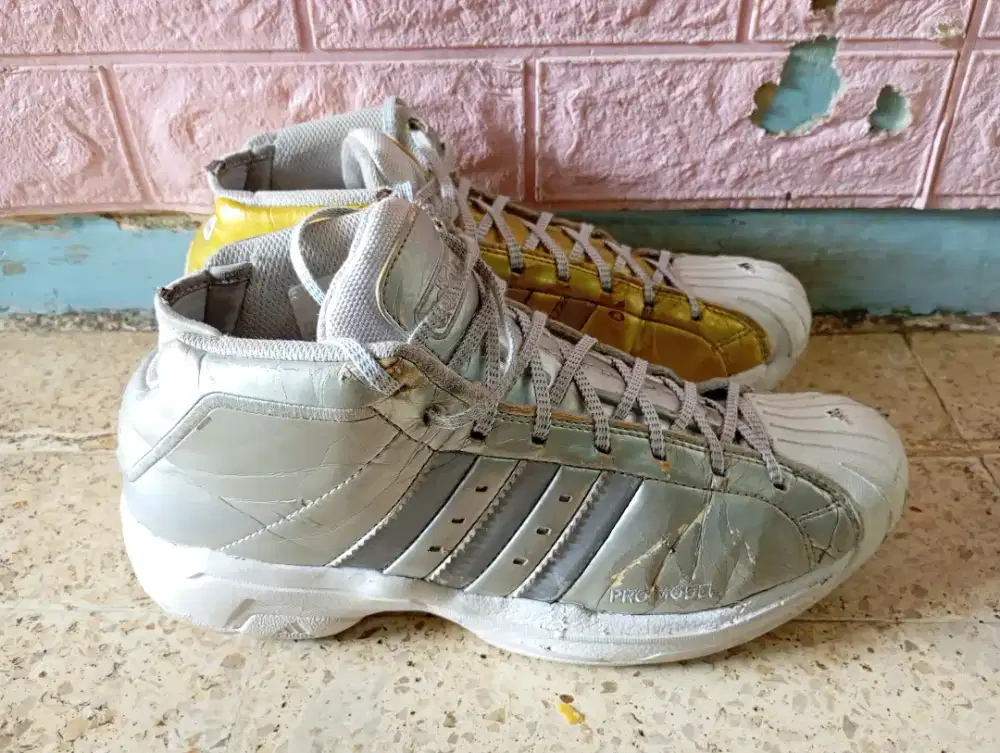 Adidas Pro Model 2G Silver & Gold