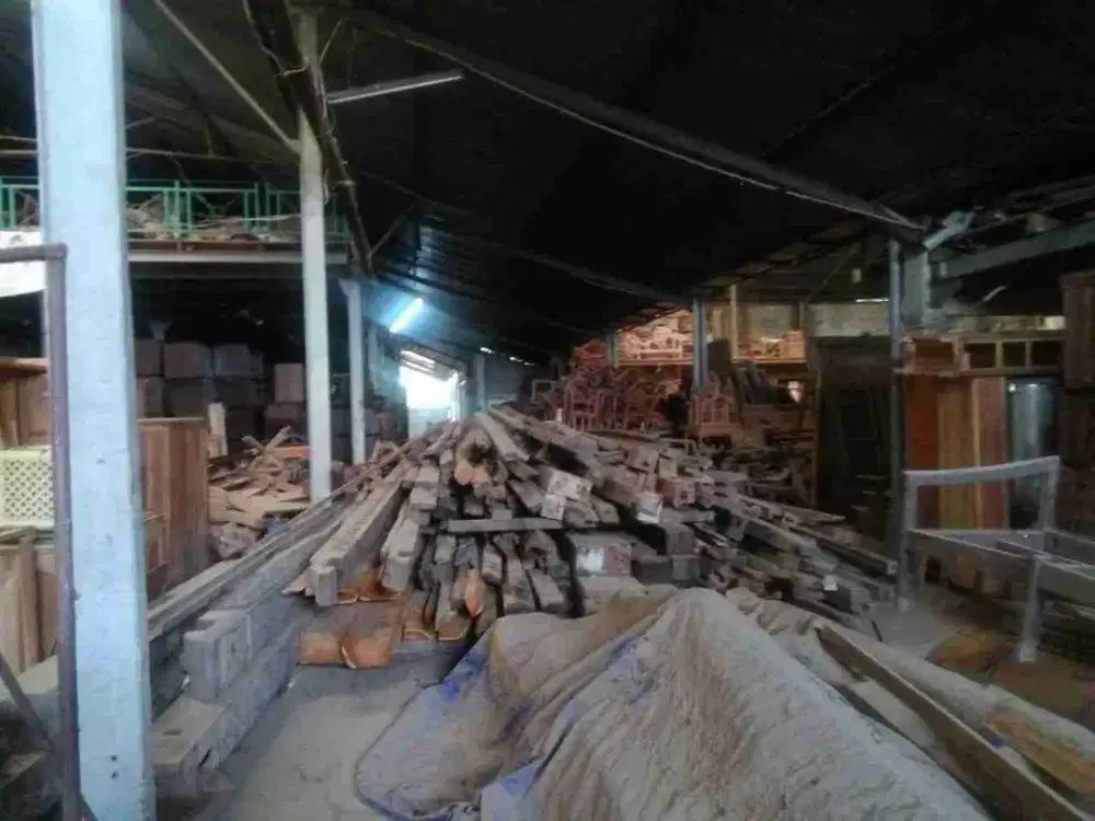 Gudang Ada Kantor Lokasi Strategis di Ngaliyan Semarang Barat