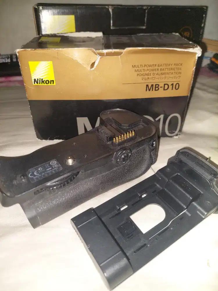 Mb d10 original batre grip untuk nikon d700 d300 d300s like new
