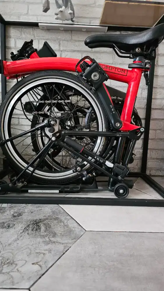 BROMPTON M6R RED ROCKET BLACK EDITION
