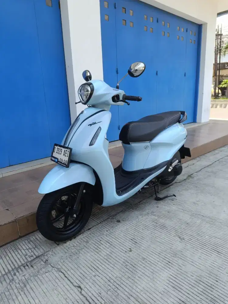 Yamaha grand filano hybrid 2023