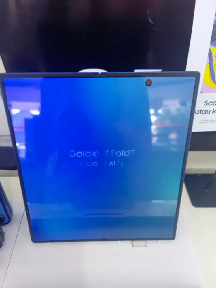 Samsung Galaxy Z Fold 7 Tanpa dp