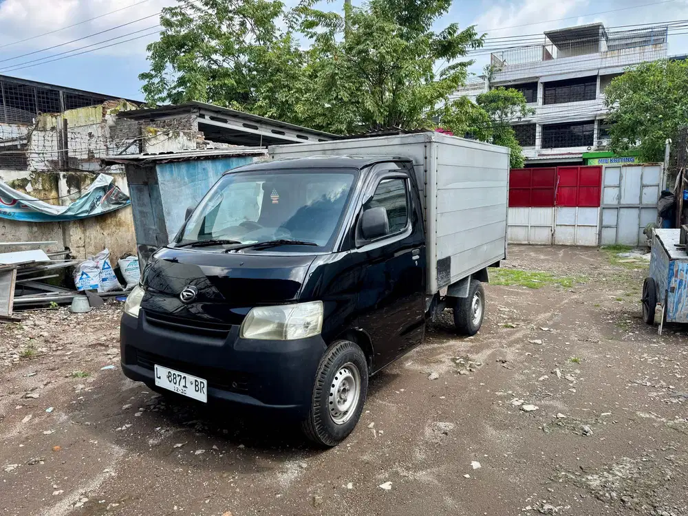 Gran Max full box aluminium 2012 hitam Plat L
terawat dari baru