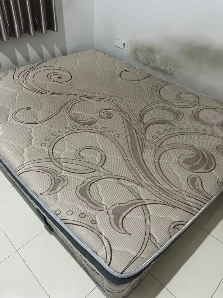 Dijual kasur springbed ukuran 160x200