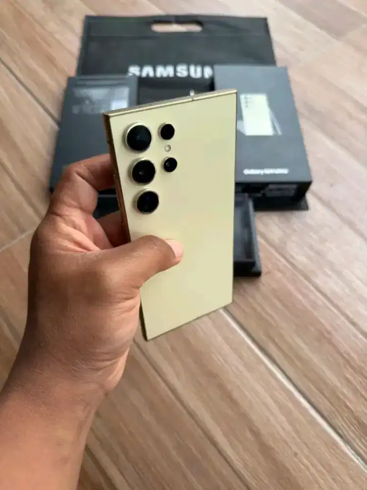 Samsung S24 ultra 5G 12+256Gb mulus