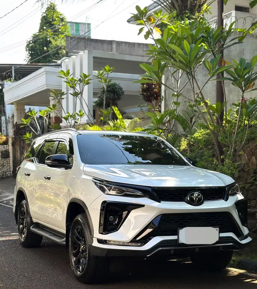Fortuner GR 2.8 Legender TSS 2025
