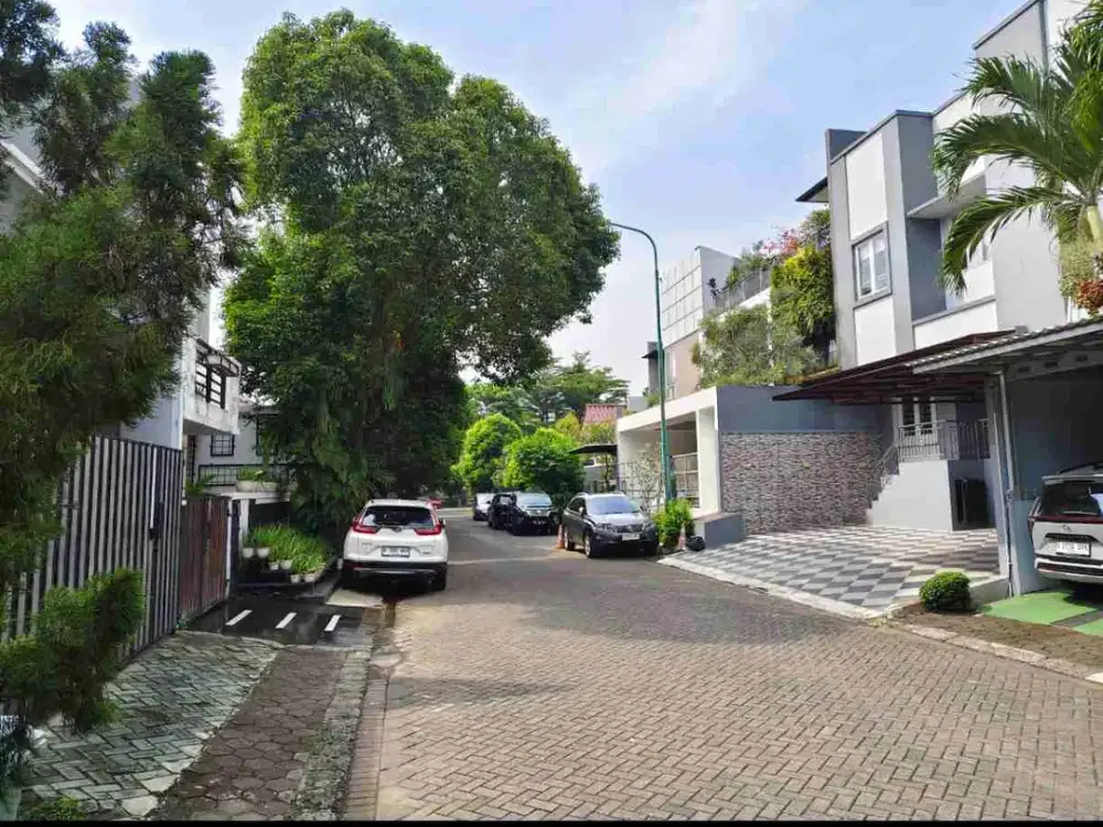 Dijual rumah mewah 2 lantai di raffles hills cibubur cimanggis depok