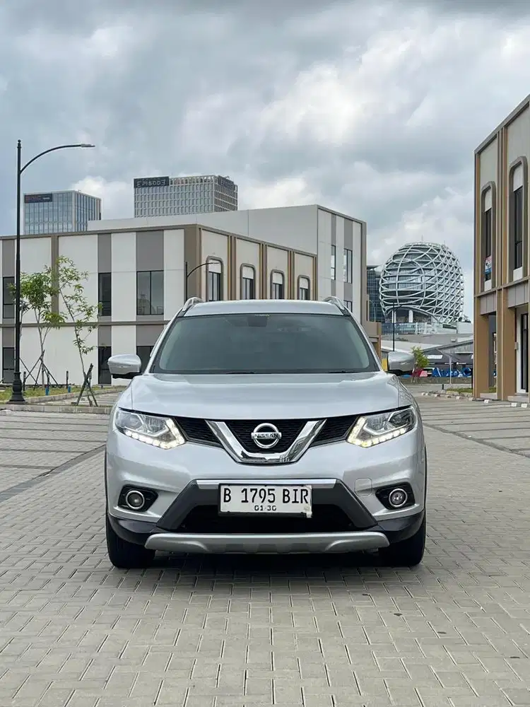 Nego sampai deal Nissan XTrail 2.5 CVT AT 2014 Silver Metalik