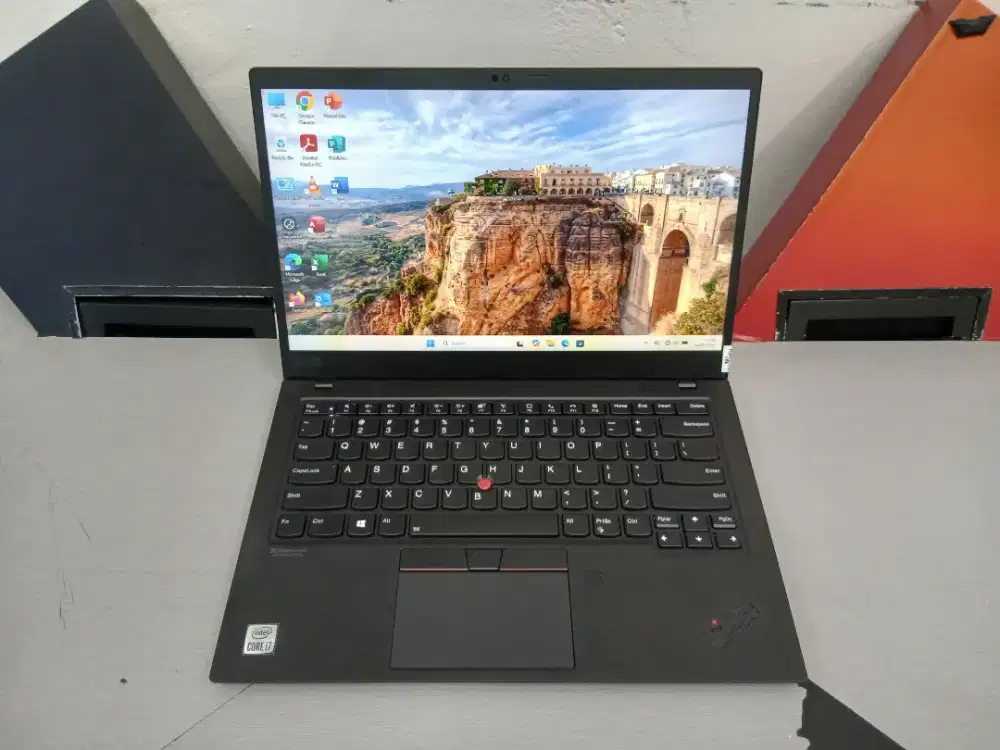 Thinkpad X1 Carbon 8Th Core i7 10510U Ram 16Gb Ssd 256Gb 14-inch FHD